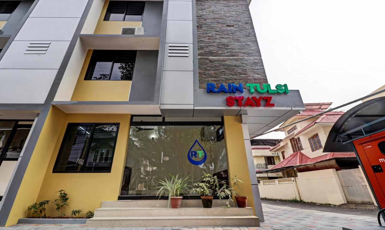 Itsy Hotels Rain Tulsi Stayz, Palarivattom Junction Kochi Luaran gambar